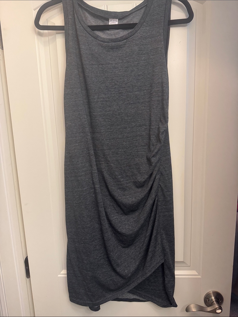 Melrose and Market Sleeveless Ruched Midi Dress in Charcoal, L